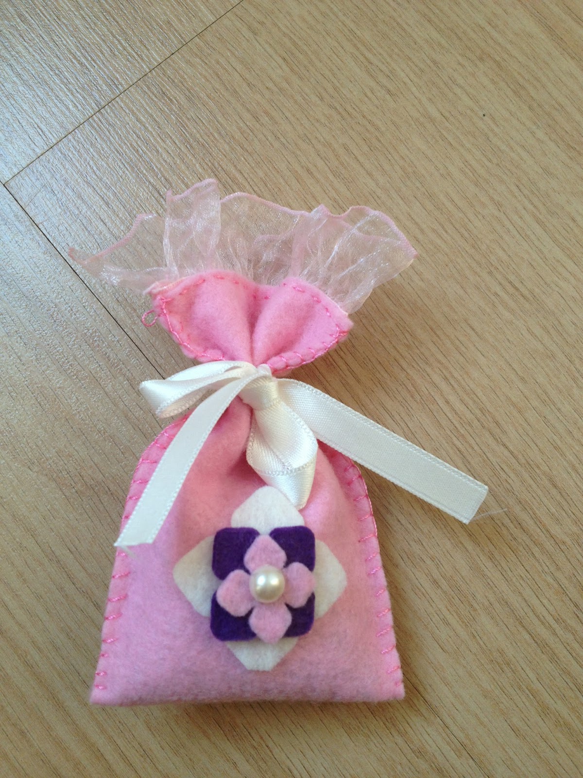 Keçe, özel tasarım bebek kıyafet ve aksesuarları ve dahası.. Bebek